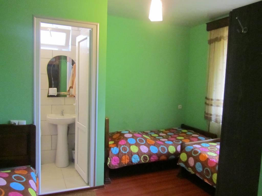 Suliko Guest House Batumi Værelse billede