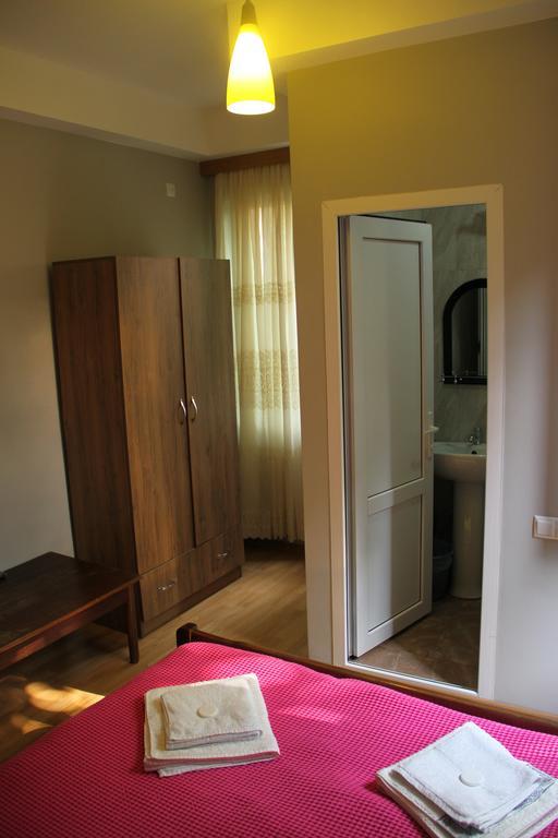 Suliko Guest House Batumi Eksteriør billede